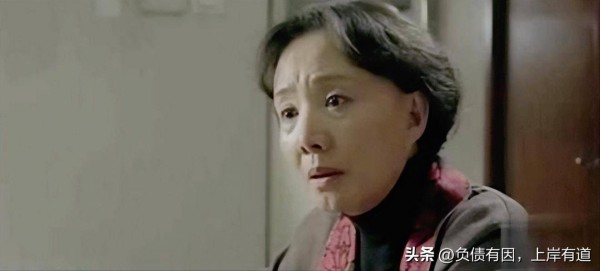 “荧幕母亲”高英69岁人生谢幕：从影坛巨星到话剧泰斗的传奇一生