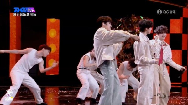 TOP 登陆少年演唱会直播 《别非让我大声说出来》