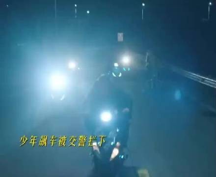 说这部剧后劲十足一点不为过,看到后半夜我还在不断复盘剧情