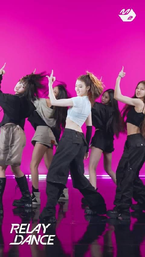 meovv《hands up》接力舞