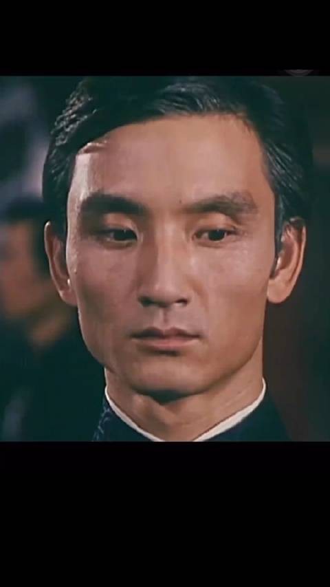 杜玉明，以前也是可以扮演衣冠禽兽这类角色的