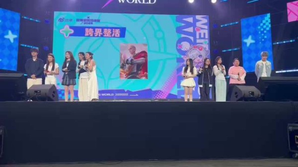 看到金蝉，cat脱口而出：“ 九尾 ” 九尾：没惹
