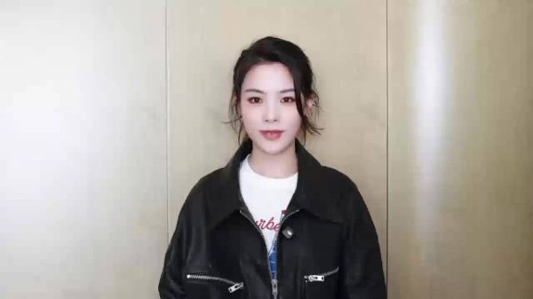 陈丽君点赞中国青年