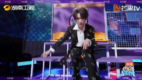 @时代少年团-丁程鑫 开场舞跳了《love shot》!