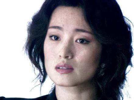 巩皇真是风采卓然,女人中的翘楚!