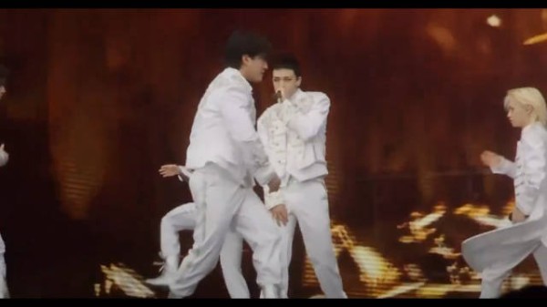 hhj 黄铉辰五代男全方位top 250511「视频」 演唱会 铉辰饭拍 Mountains cr