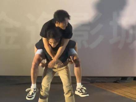 谁看了不会着迷