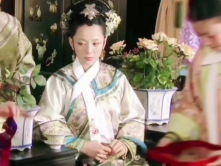 敬妃在有了胧月之后,就再也没有佩戴过他的饰物了!