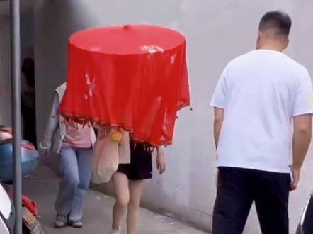 0716宁安如梦出妆路透,迷糊的保镖大哥让人忍俊不禁