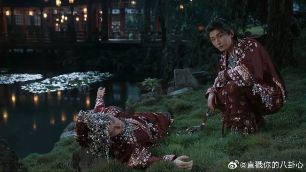 采莲庄死了三位新娘,李莲花穿着嫁衣,立马推出所有真相
