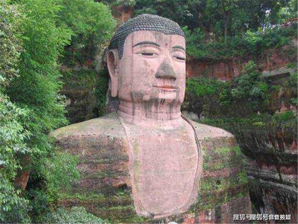 乐山大佛胸口处发现一暗室，内有两件东西，揭开千年前神秘传说