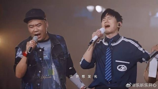 歌手苟伟去世,张杰心碎演唱《我们的歌》,前几天还在直播!