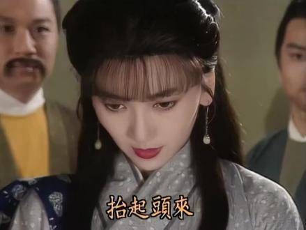 能与之抗衡的美貌，或许只有她一人能够同时演绎两角时，令人赞叹不已