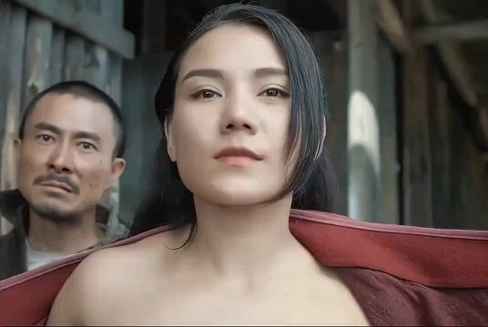 不可能是男的第一没全景就是女扮男!第二就是这声音是男的才怪，给我，我也要