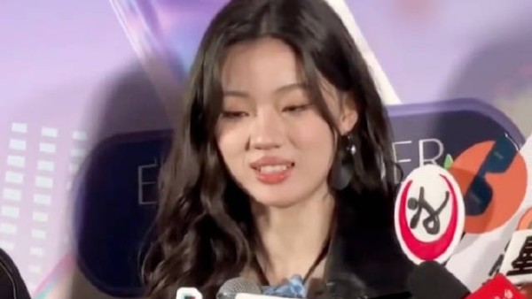 那英:单依纯比我强多了! 单依纯:像那英老师学习!