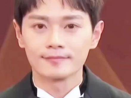归来依旧少年,真男神才能驾驭得住央妈镜头