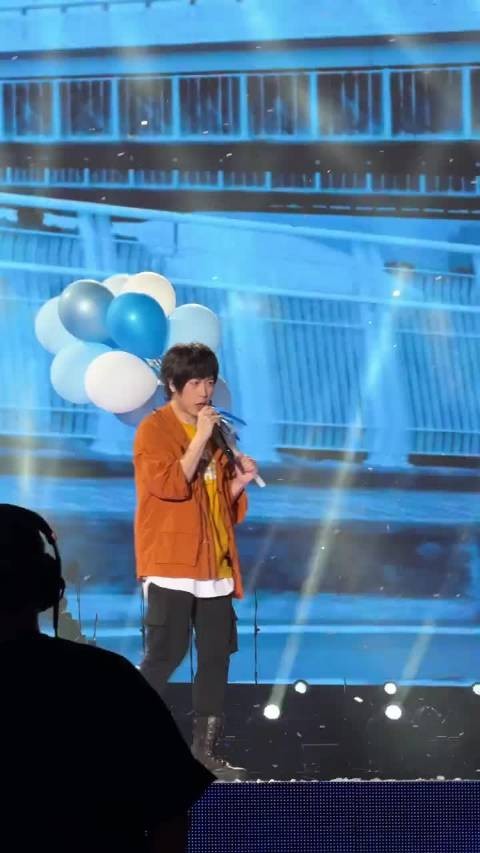 谁能拒绝演唱会大合唱的魅力?