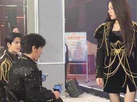 我厌恶你独自承担一切的能力，厌恶你总是默默吞下苦楚