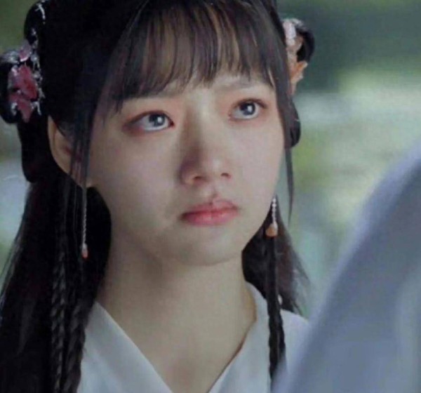 又胖又丑没演技，天天演美女却登顶流，她背后究竟有什么秘密？