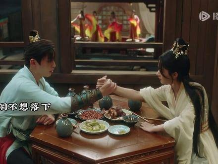 看《与凤行》时一会儿哭一会儿笑 王爷真的让人入戏