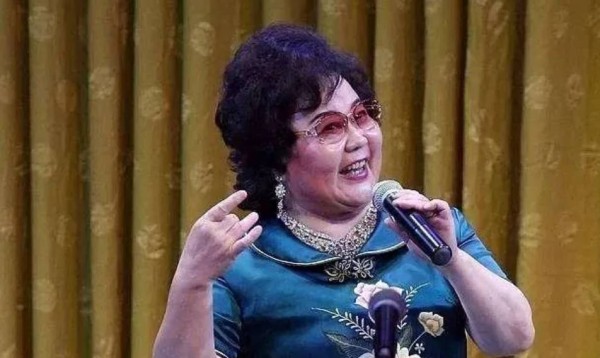 1988年智取威虎山剧组赴美演出，30多人不肯再回国，理由令人唾弃