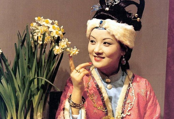 从晴雯到司棋，结局凄惨下场悲凉，但只是隔山打虎，警告王熙凤