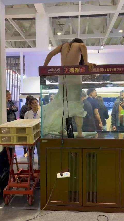 小刀拉屁股,开眼了