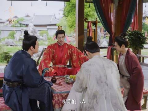 母单solo军师在线指挥,好兄弟在心中! @宋威龙99 @白澍白澍 @杨博潇的微博