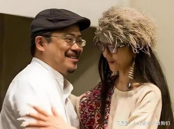 67岁杨丽萍和75岁前夫复合了？富商前夫人如其名，的确纯情