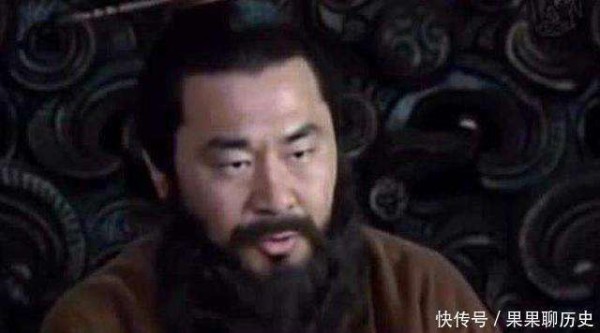 三国演义中，关羽过五关斩六将，背后竟然有曹操一个大阴谋