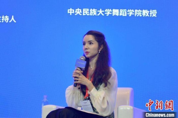 古丽米娜：以舞为笔书写中华文化记忆