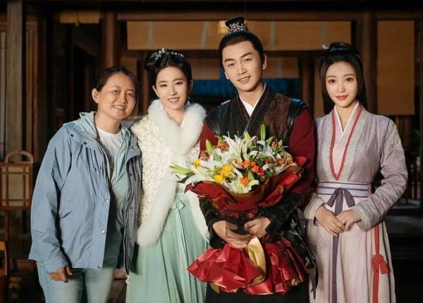 刘亦菲陈晓或再合作？女方对接透露正审慎筛选剧本