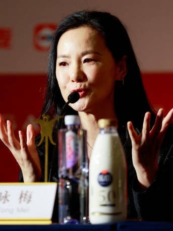 金爵奖评委咏梅说希望见到更多年轻女创作者