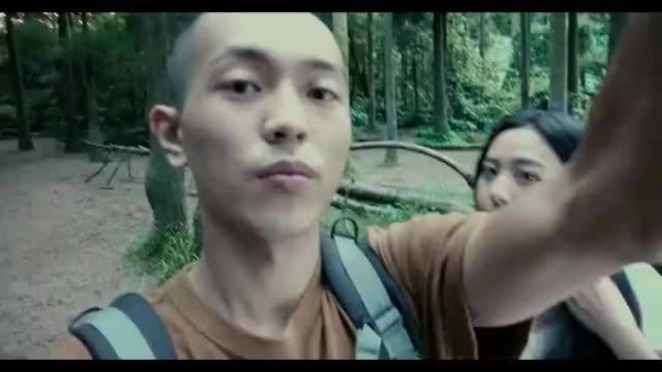 情侣森林挑战都市传说遭遇恐怖事件
