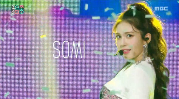 六年前的今天(190615),SOMI 带来的出道初舞台