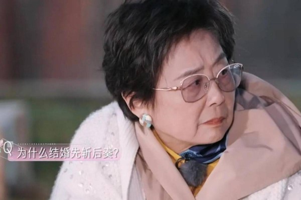 黄圣依瞒着父母与杨子结婚？母亲惊曝：看电视才知女儿婚讯！