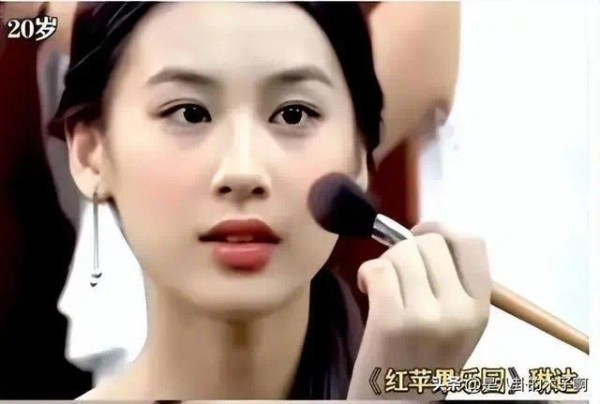 黄圣依一句话，可算是直接撕开了豪门里“柴米油盐”的算计~