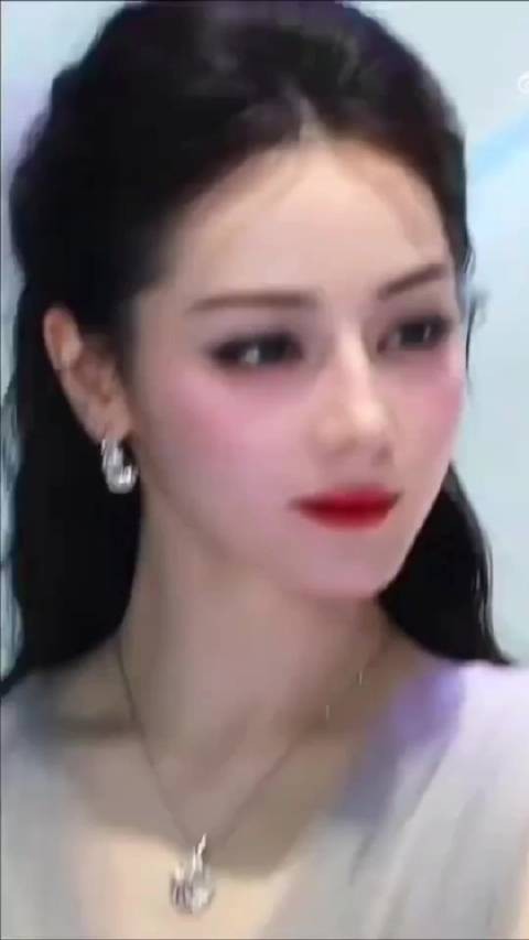 迪丽热巴美丽如此简单