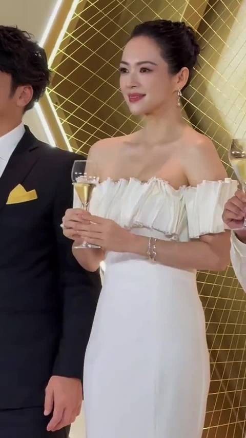 汪峰母亲谈接受章子怡原因，称不干涉儿子感情