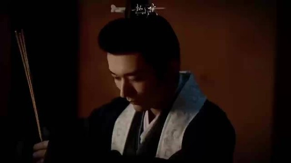 刘学义抬眼演绎沈在野腹黑深沉