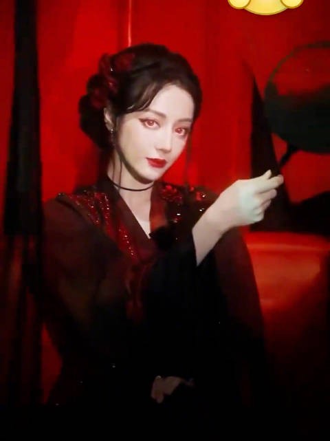 漂亮宝宝手势舞让麻麻哈特软软的此女简直是萌物一枚