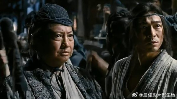 诸葛亮献妙计,用千名士兵,偷袭敌军大营