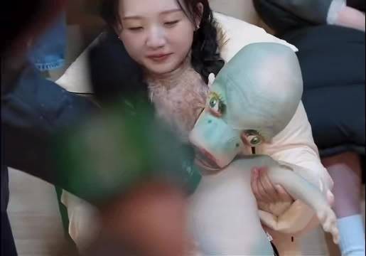 宁静盛赞仁科导演科幻片,独特风格获好评