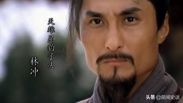 若死战不退，水浒传中有几个人能硬刚卢俊义一百回合？答案是4个