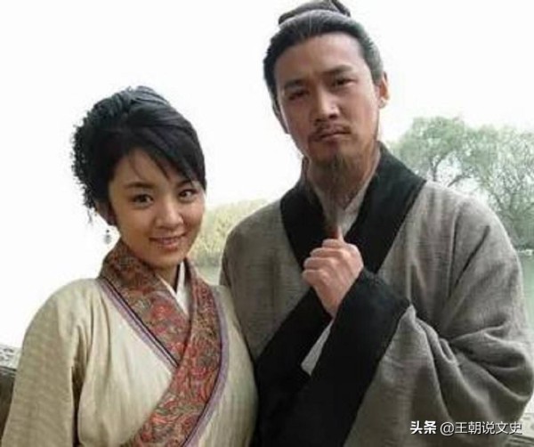 苏轼纳12岁小妾，初次邂逅写下千古名句，成了男人嘴里的花言巧语