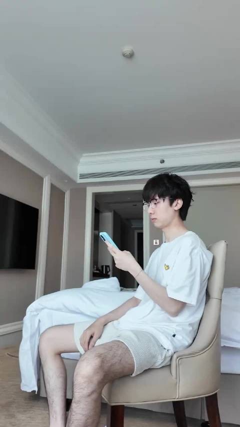抓到你了 cr.baolandy