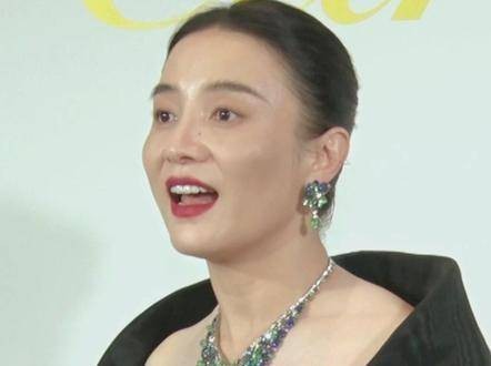 宋佳与张桂梅共同<a target=