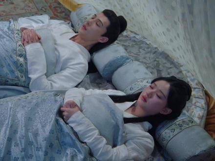 元启能有什么坏心思呢，不过是想和老婆共度良宵罢了
