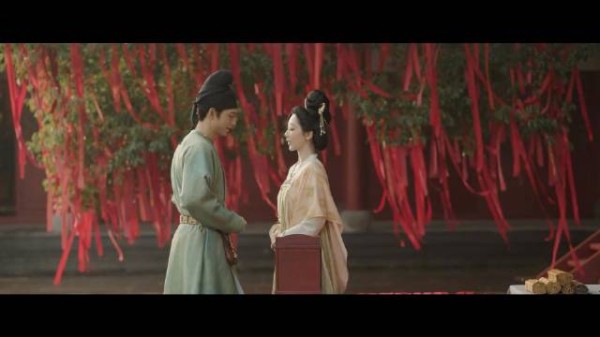 杨紫李现姻缘树下祈情缘,何惟芳霸气护夫称如意郎君