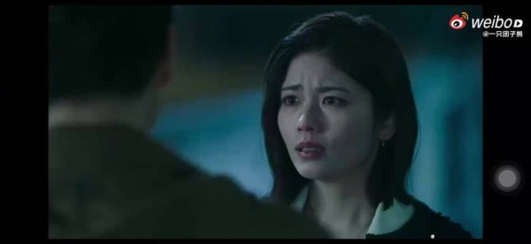 deepseek告诉你为什么偶像剧不准用折叠伞